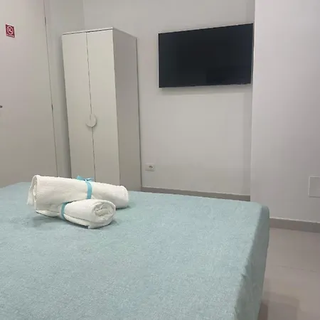 Brezza Di Stabia Pensión *